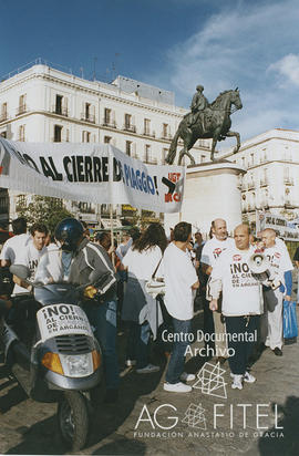 Manifestación en contra del cierre de Piaggio