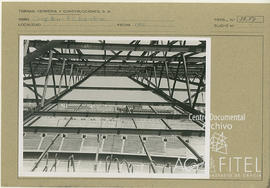 Obras construcción de la estructura metálica de la gran marquesina destinada a cubrir la tribuna ...