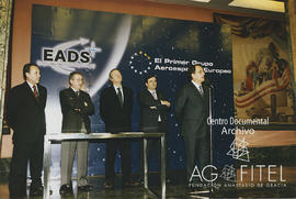 Firma con la EADS. El primer Grupo Aeroespacial Europeo