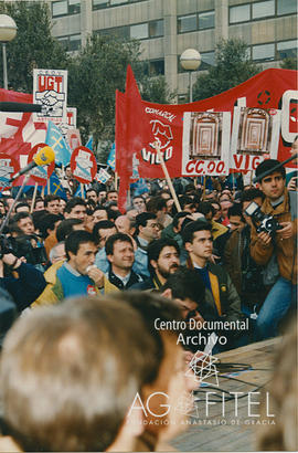 Concentración de delegados de UGT y CCOO ante el Ministerio de Industria en Madrid por la reindustrialización
