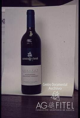 Botella de vino «Azul y Garanza»