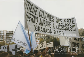 Manifestación contra el &quot;Decretazo&quot; por las calles de Madrid